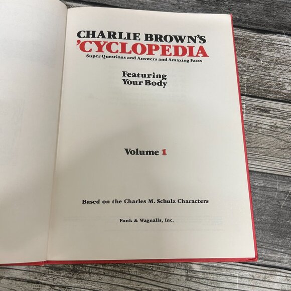1980s Charlie Brown's Cyclopedia Featuring Your Body Book Volume 1 - Picture 3 of 6